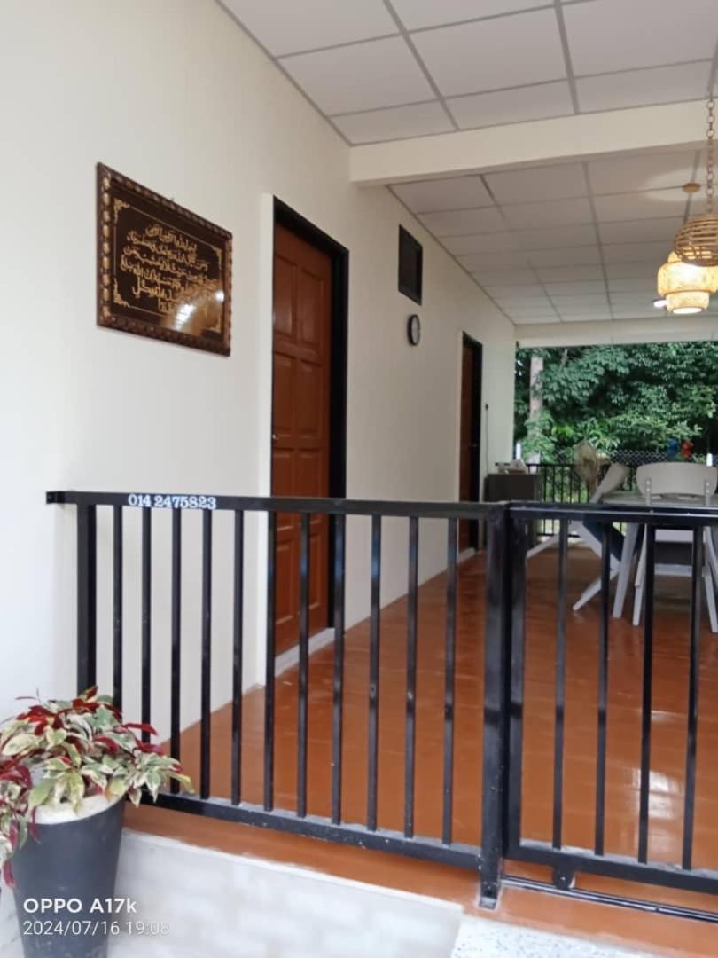 Appartement Bilik Umar à Gerik Extérieur photo